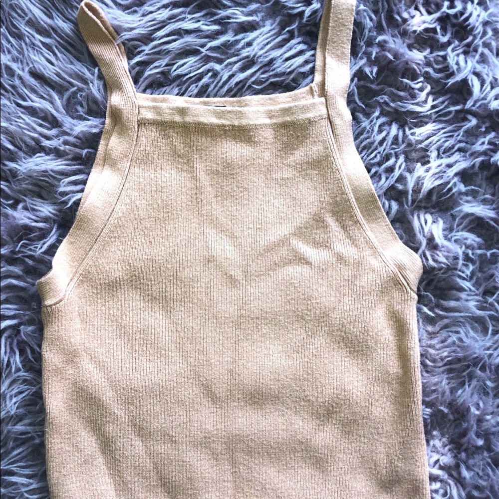 Tank crop top